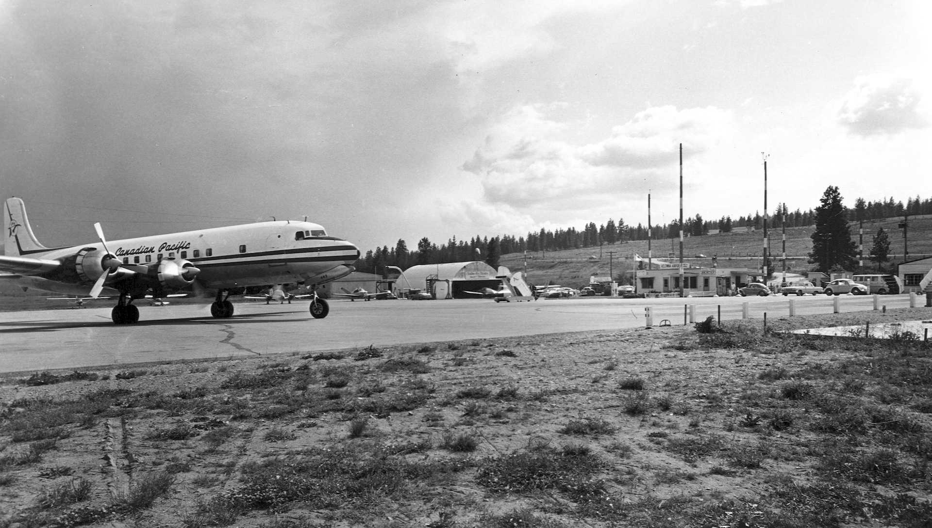 The YLW 75th Anniversary Golf Tournament & Gala in support of the YLW Scholarship Fund - Default Image of Taxi-Way Sponsor